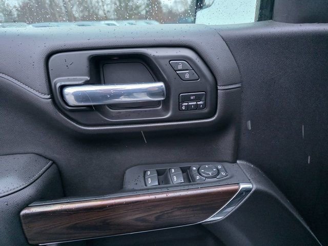 Used 2021 GMC Sierra 1500 SLT image 25