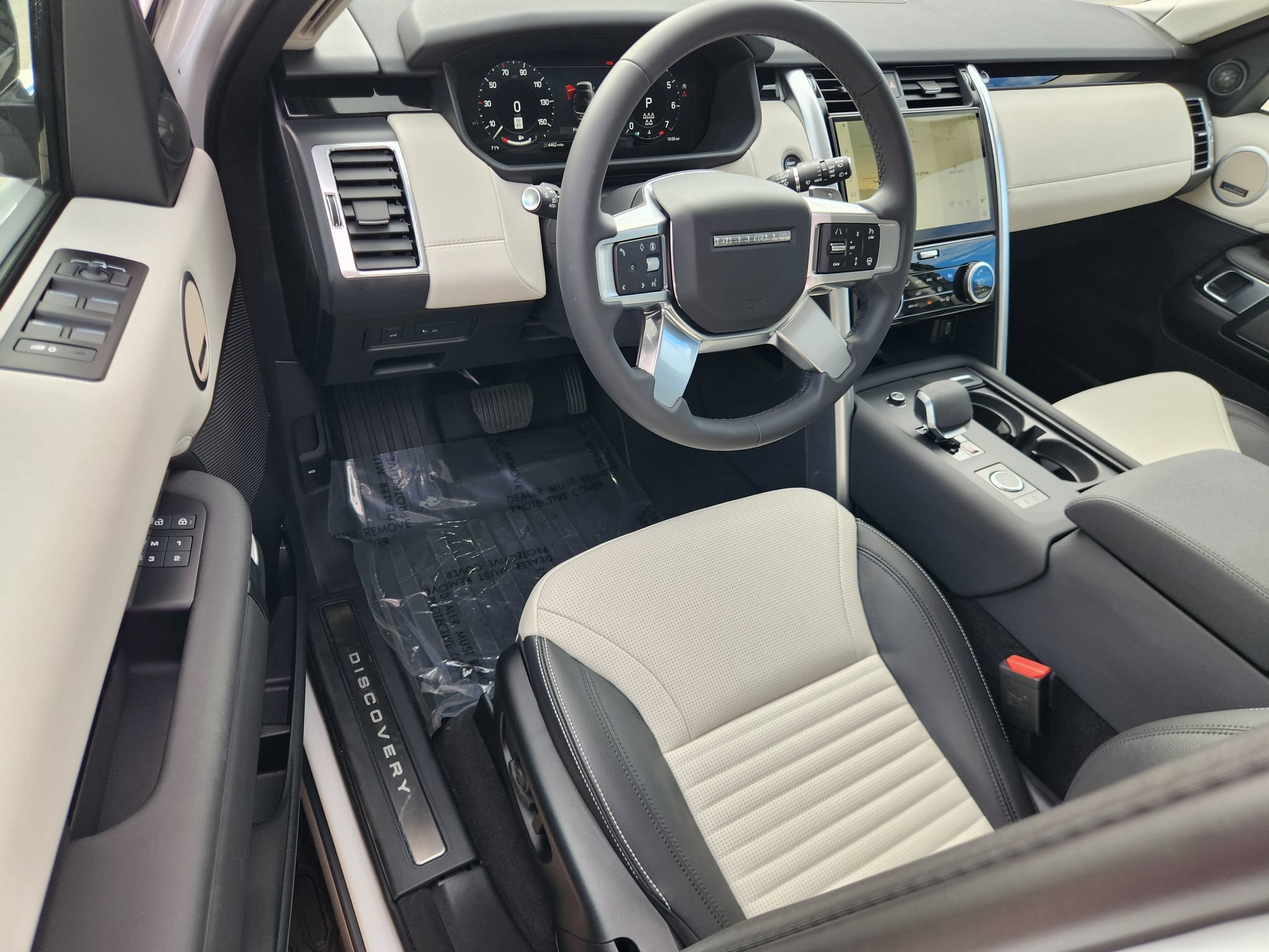 Used 2026 Land Rover Discovery S AWD/4WD image 18