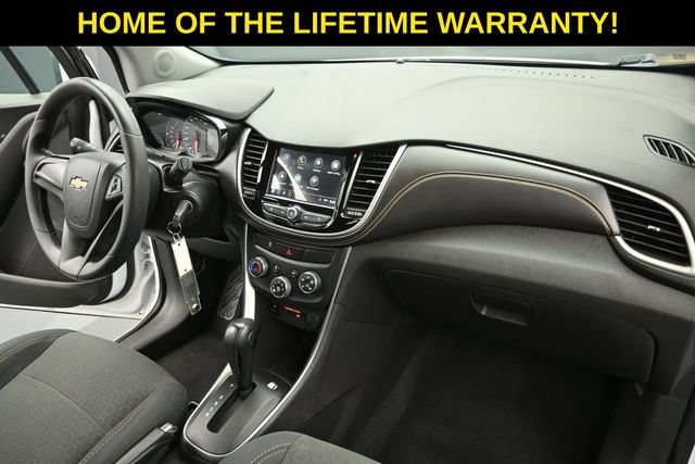 Used 2018 Chevrolet Trax LS FWD image 36