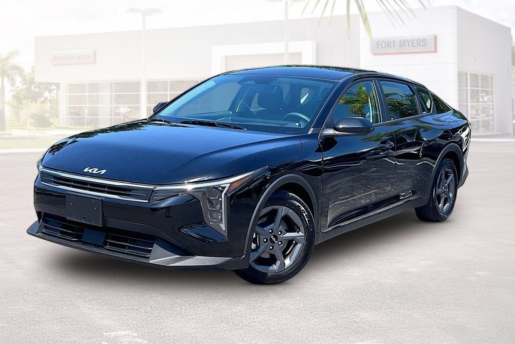 Used 2025 Kia K4 FWD image 32
