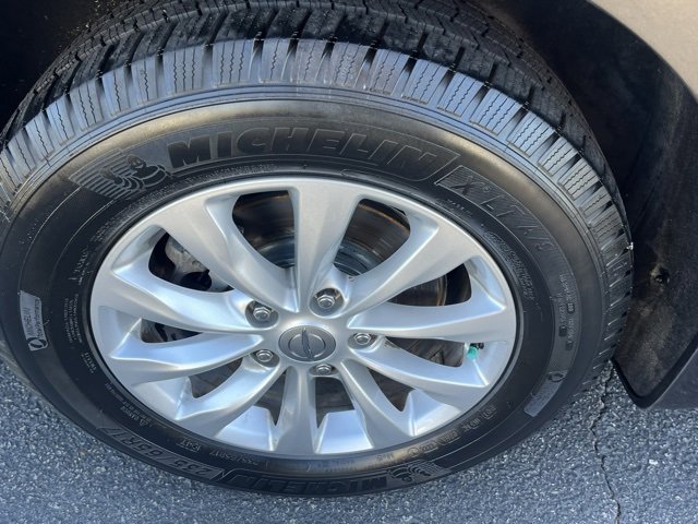 Used 2017 Chrysler Pacifica Touring-L image 30