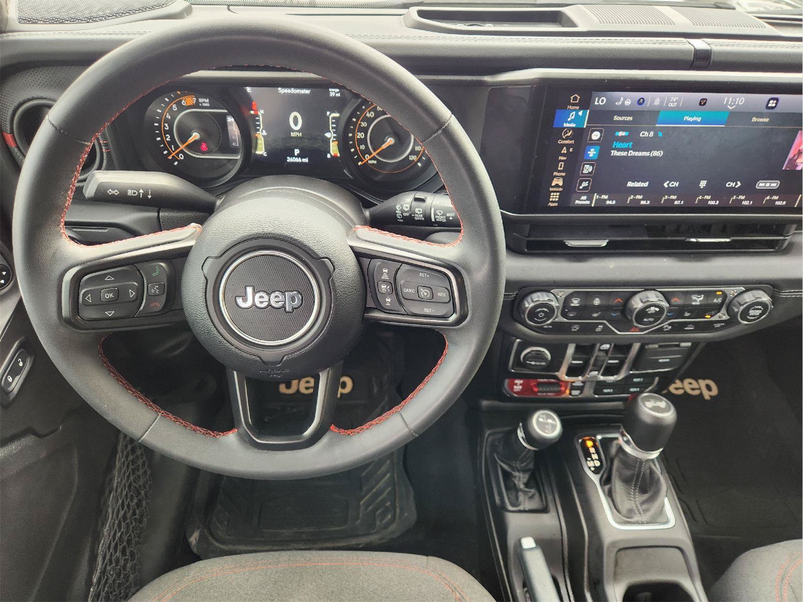 Used 2024 Jeep Wrangler Unlimited Rubicon w/ Technology Group AWD/4WD image 28