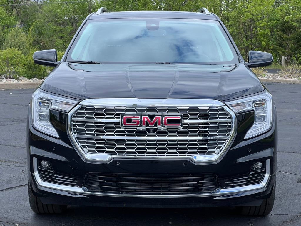 Used 2023 GMC Terrain Denali w/ Black Diamond Edition AWD/4WD image 40