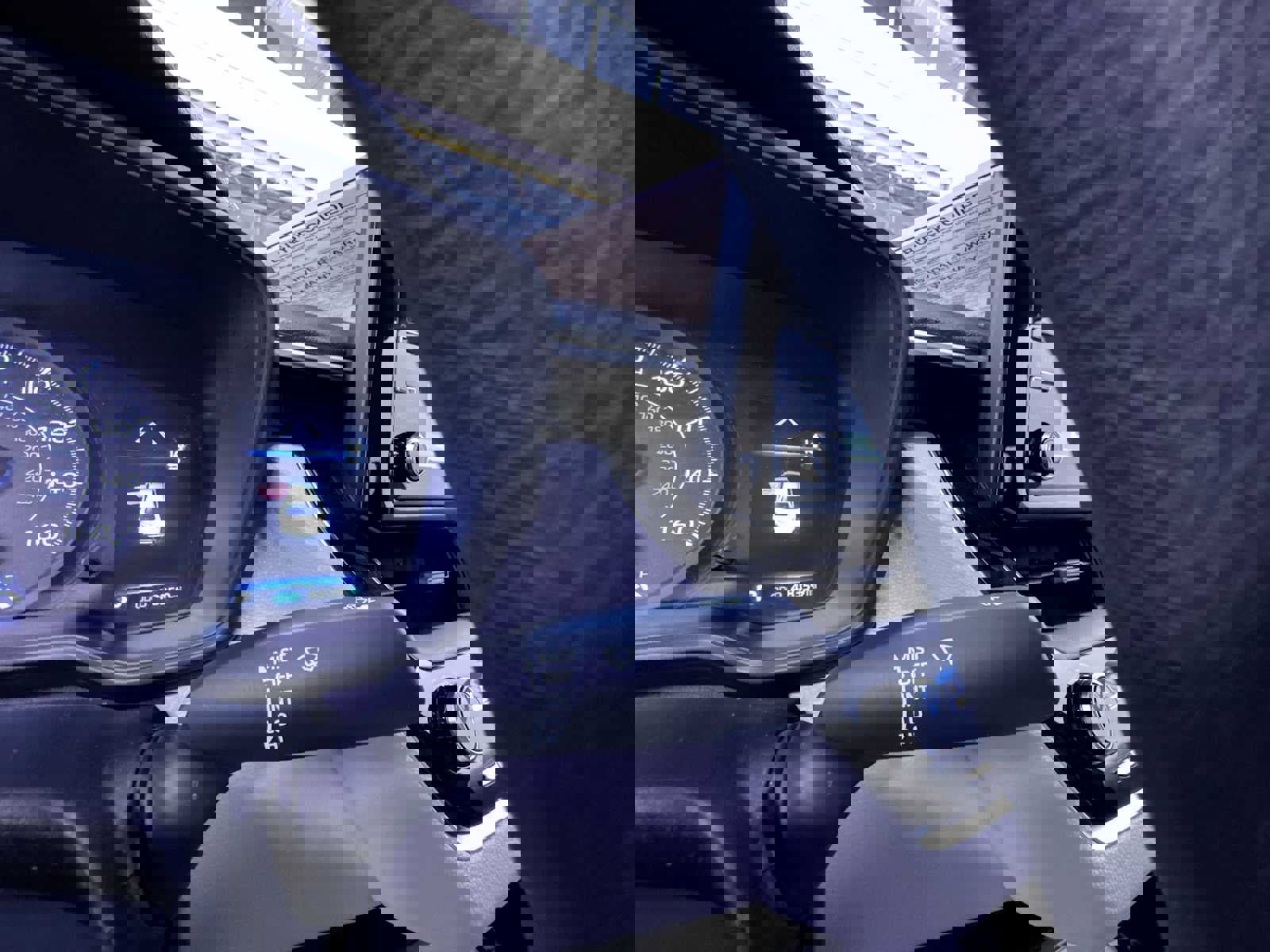 Used 2020 Toyota Corolla L image 19