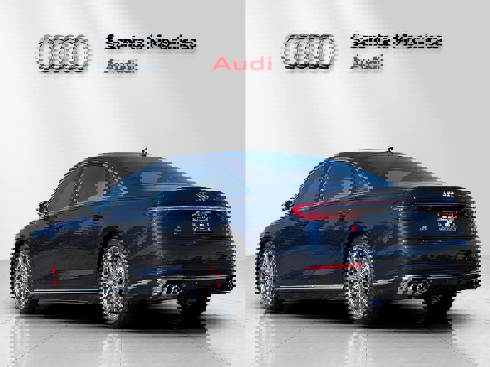 Used 2024 Audi S8 image 6