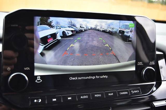 Certified 2025 Nissan Pathfinder Platinum image 16