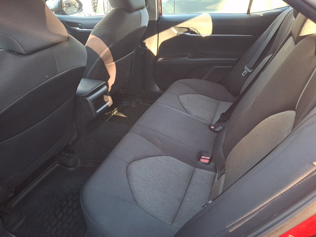 Used 2021 Toyota Camry LE AWD/4WD image 21