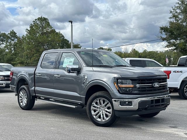 New 2025 Ford F150 XLT w/ Equipment Group 302A MID image 8