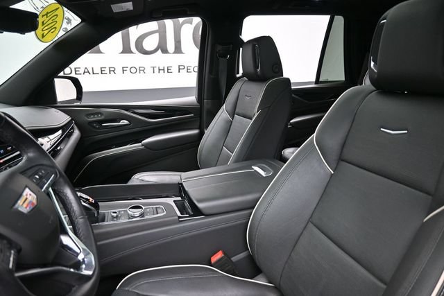 Used 2024 Cadillac Escalade Sport AWD/4WD image 17