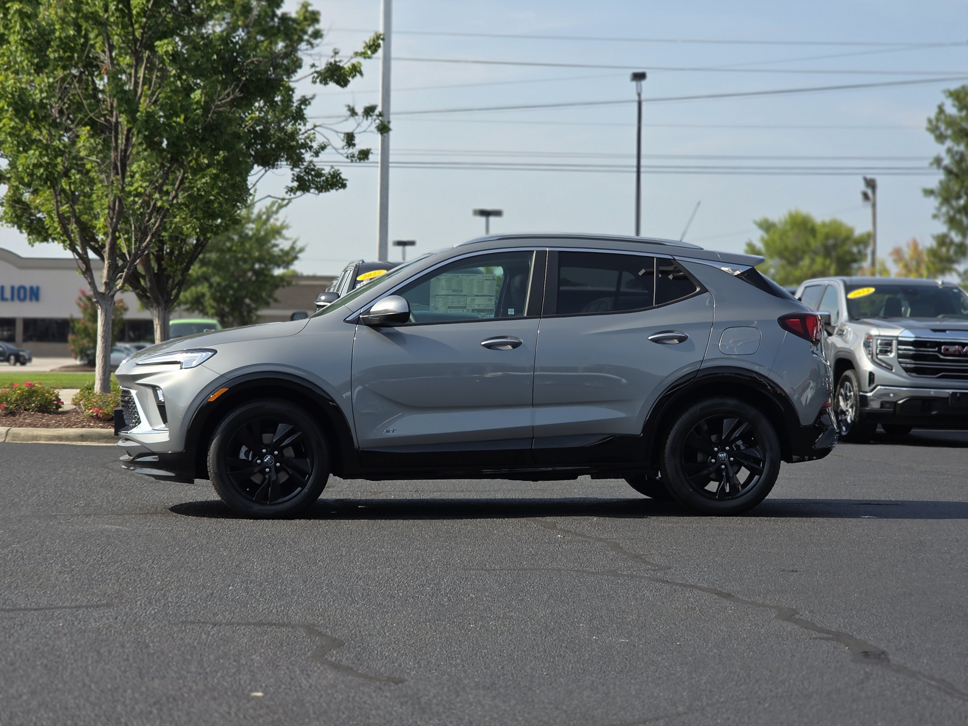 New 2026 Buick Encore GX Sport Touring w/ Comfort Package FWD image 4