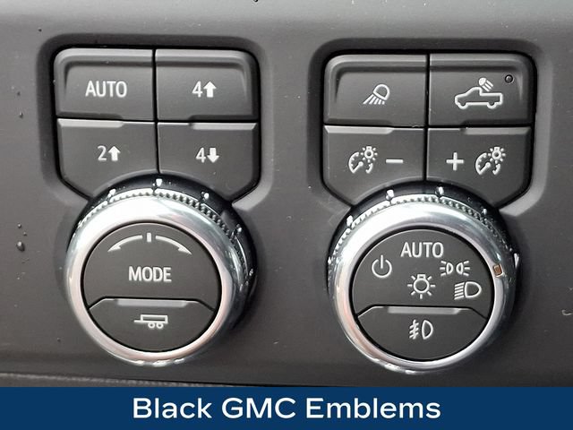 Used 2026 GMC Sierra 1500 AT4X w/ LPO, Black Badging Package AWD/4WD image 9