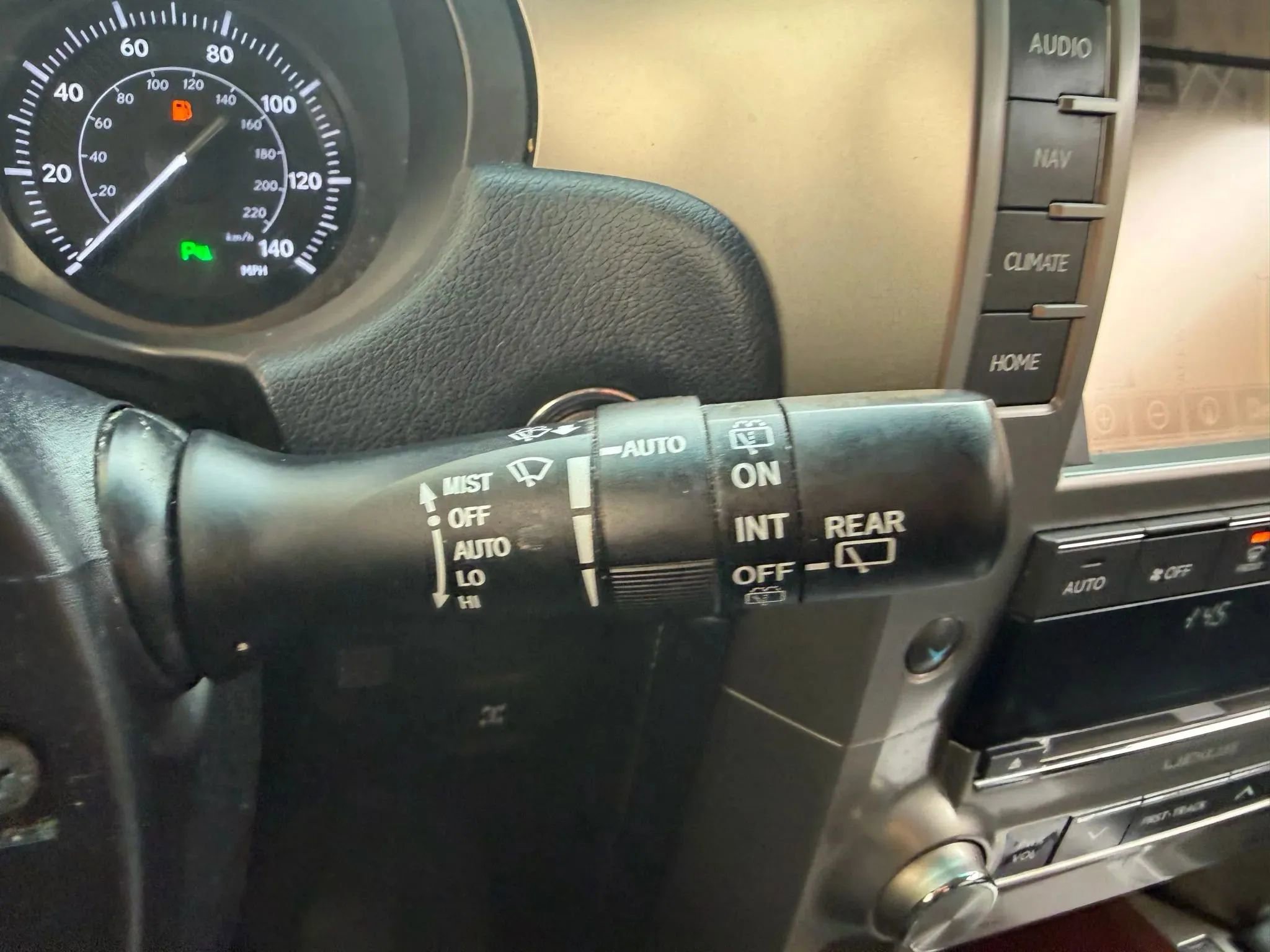 Used 2015 Lexus GX 460 w/ Premium Package image 15