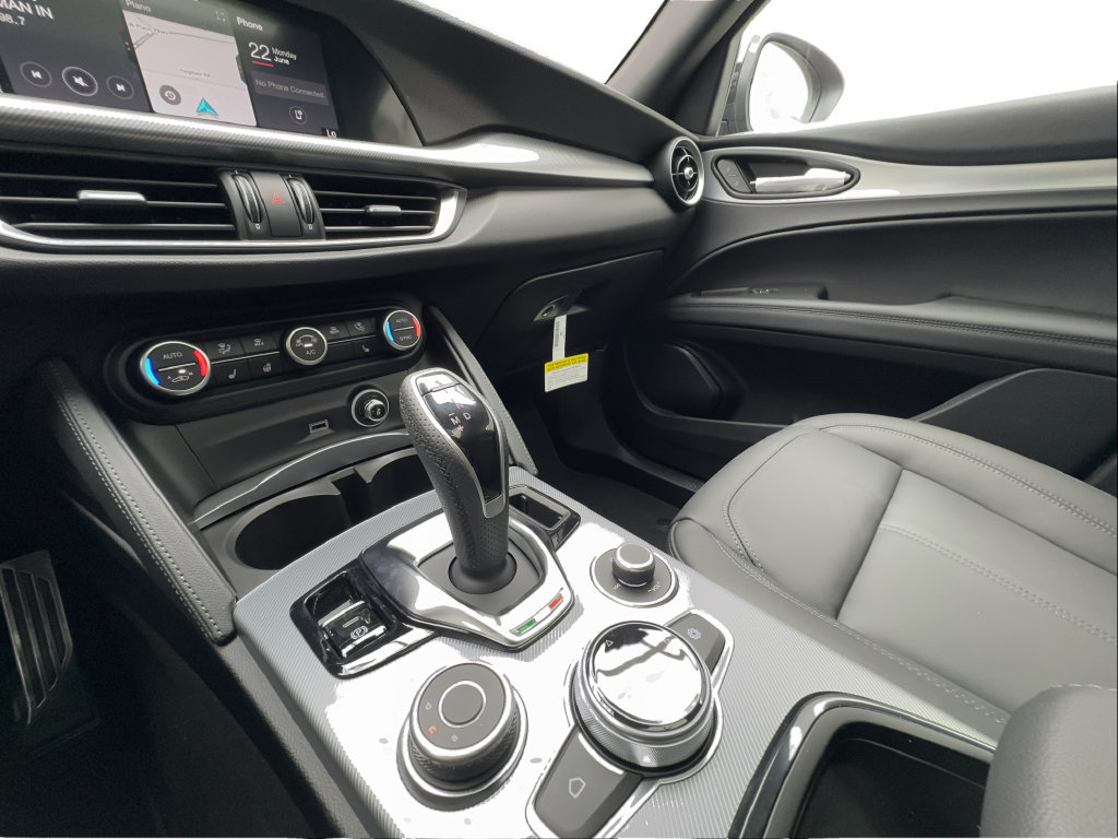 New 2026 Alfa Romeo Stelvio Sprint AWD/4WD image 49