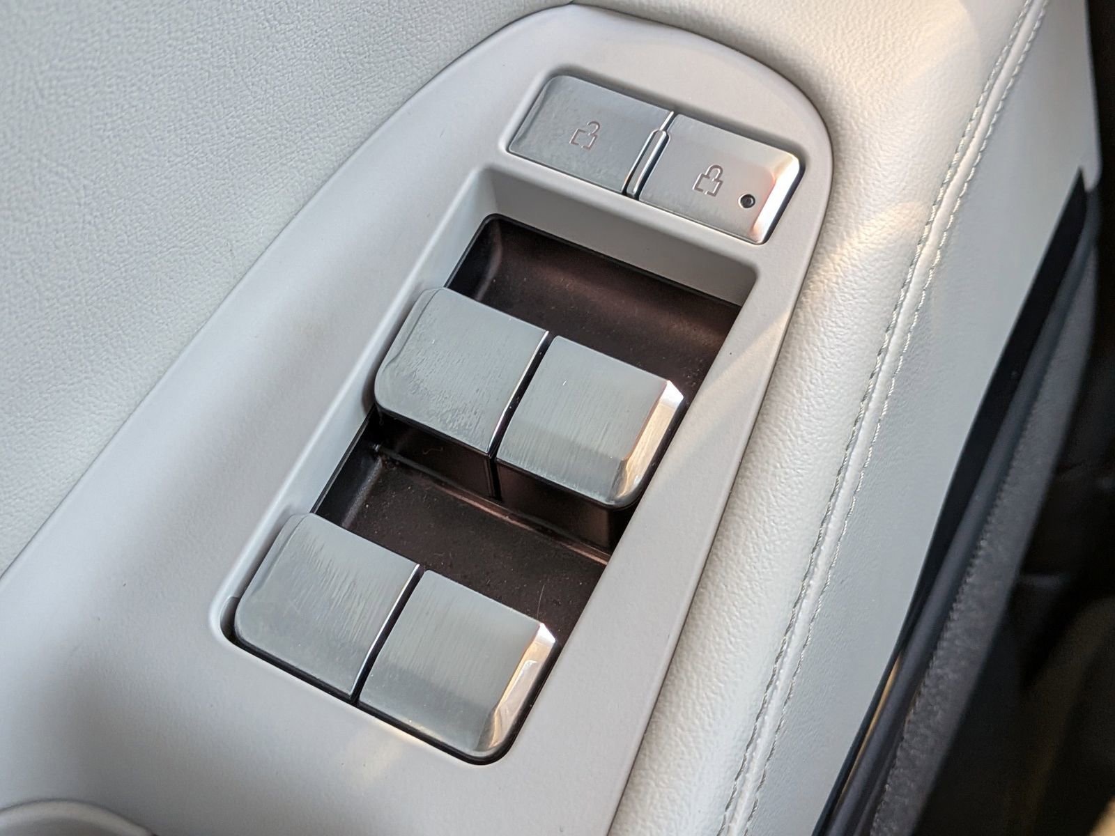 Certified 2025 Lincoln Navigator Reserve image 30