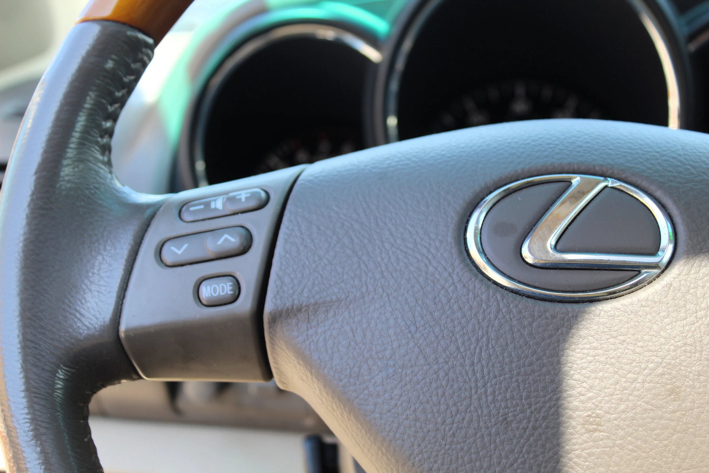 Used 2004 Lexus RX 330 AWD image 14