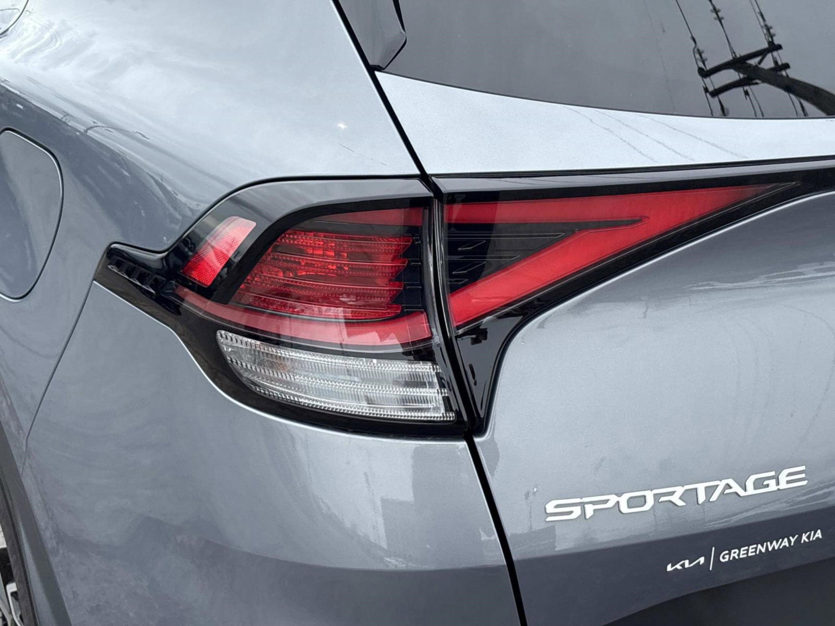 Used 2023 Kia Sportage EX image 11