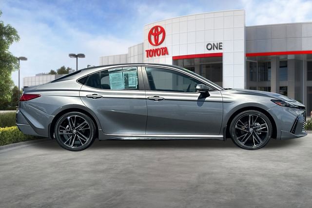 Used 2025 Toyota Camry XSE FWD image 3