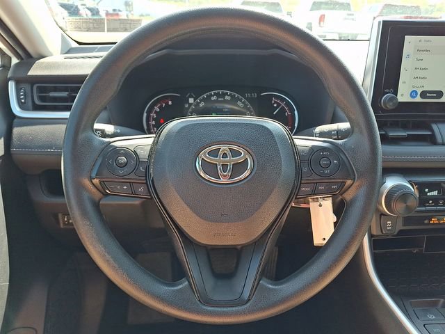 Used 2023 Toyota RAV4 LE AWD/4WD image 20