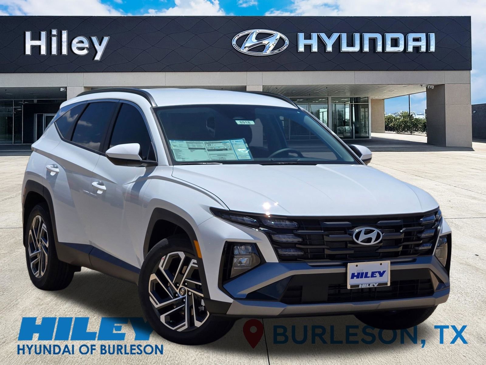 New 2026 Hyundai Tucson SEL Plus FWD image 2