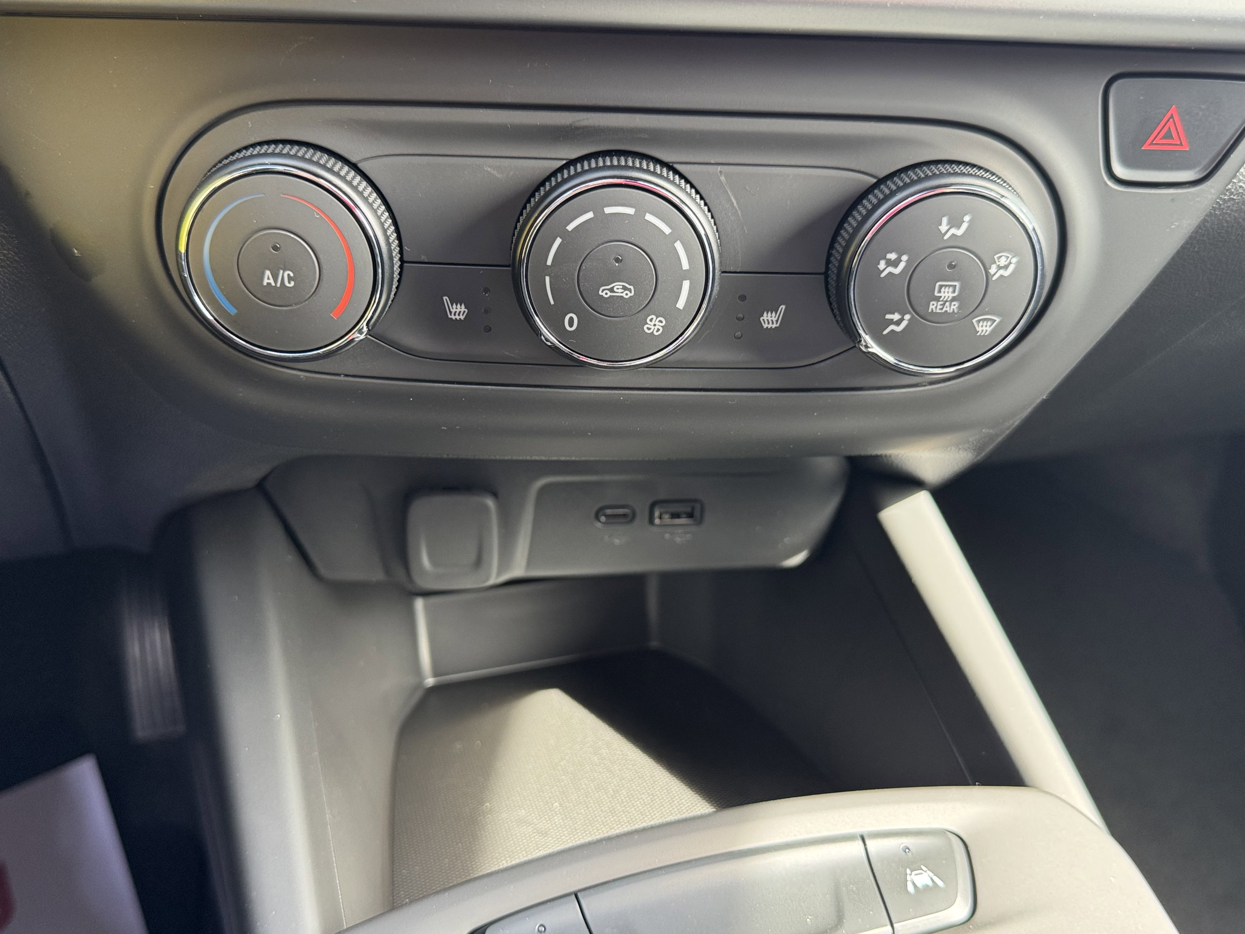 New 2026 Chevrolet Trax RS image 18