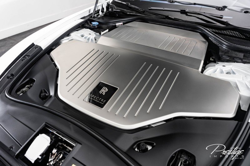 Used 2024 Rolls-Royce Spectre w/ Spectre Launch Package image 7