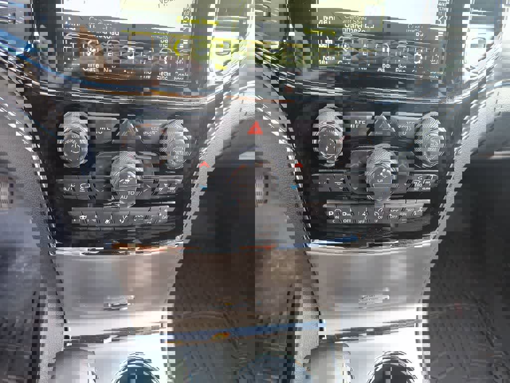 Used 2021 Jeep Grand Cherokee Limited w/ Premium Lighting Group image 19