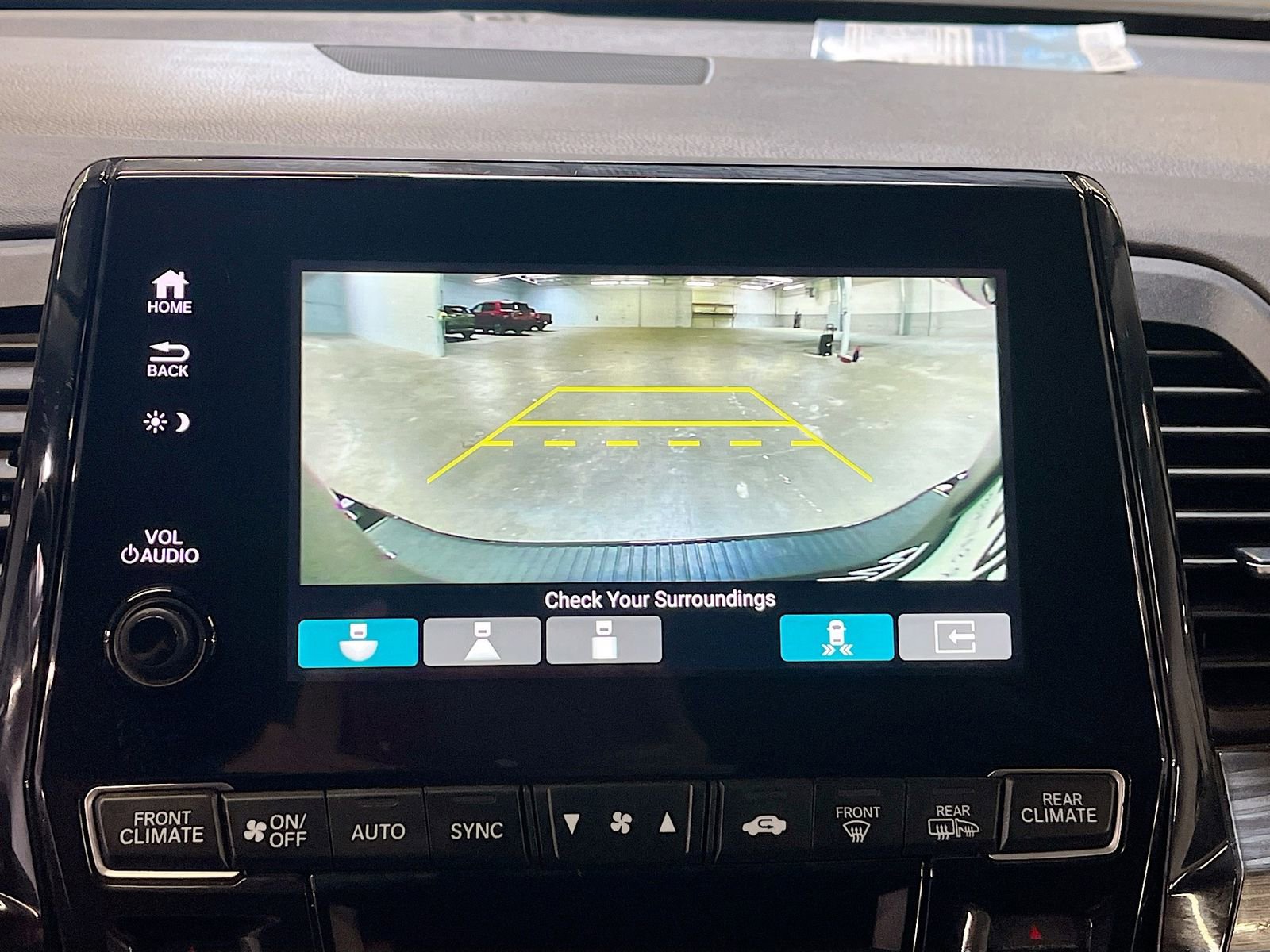 Used 2024 Honda Odyssey Elite image 14