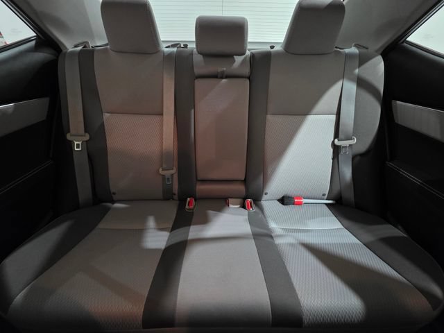 Used 2017 Toyota Corolla LE w/ Carpet Mat Package (TMS) FWD image 15