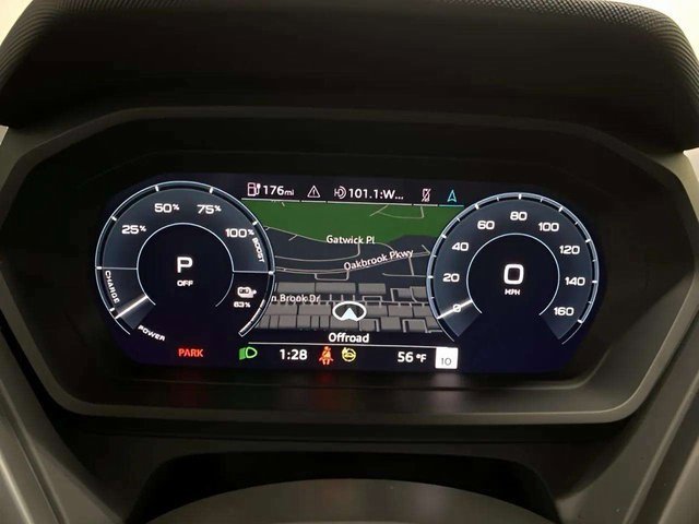 Used 2024 Audi Q4 e-tron Prestige image 9