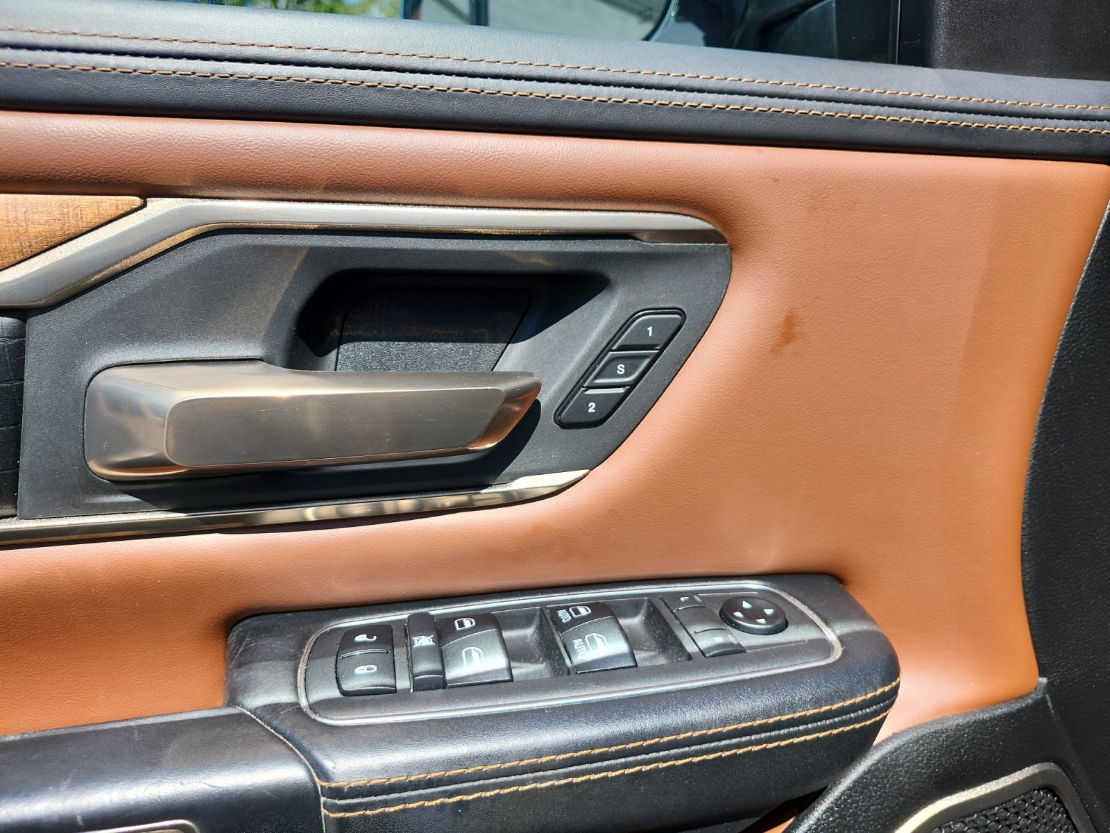Used 2019 RAM 1500 Laramie Longhorn w/ Trailer Tow Group AWD/4WD image 18
