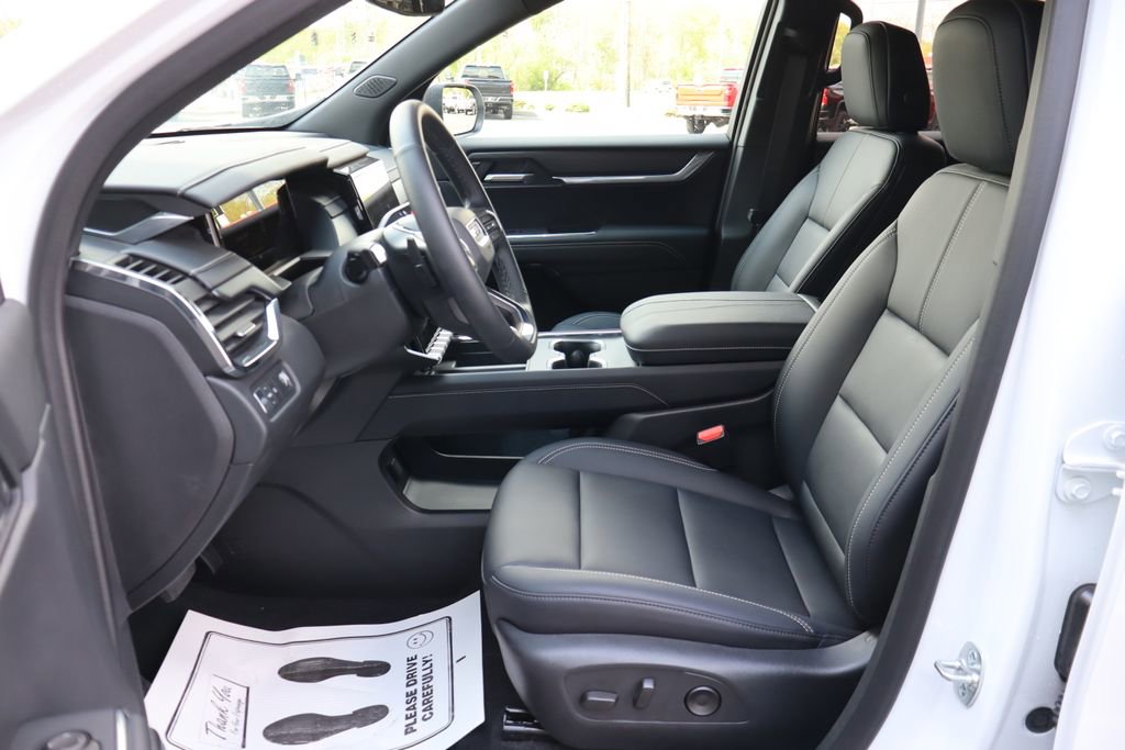 Used 2025 GMC Acadia Elevation w/ Elevation Premium Package FWD image 4