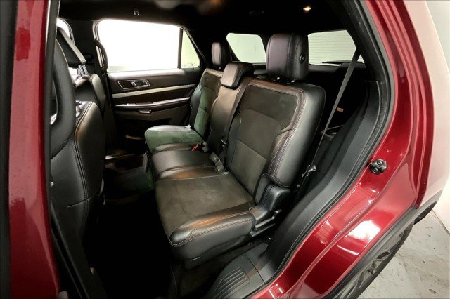 Used 2018 Ford Explorer XLT w/ Equipment Group 202A image 25