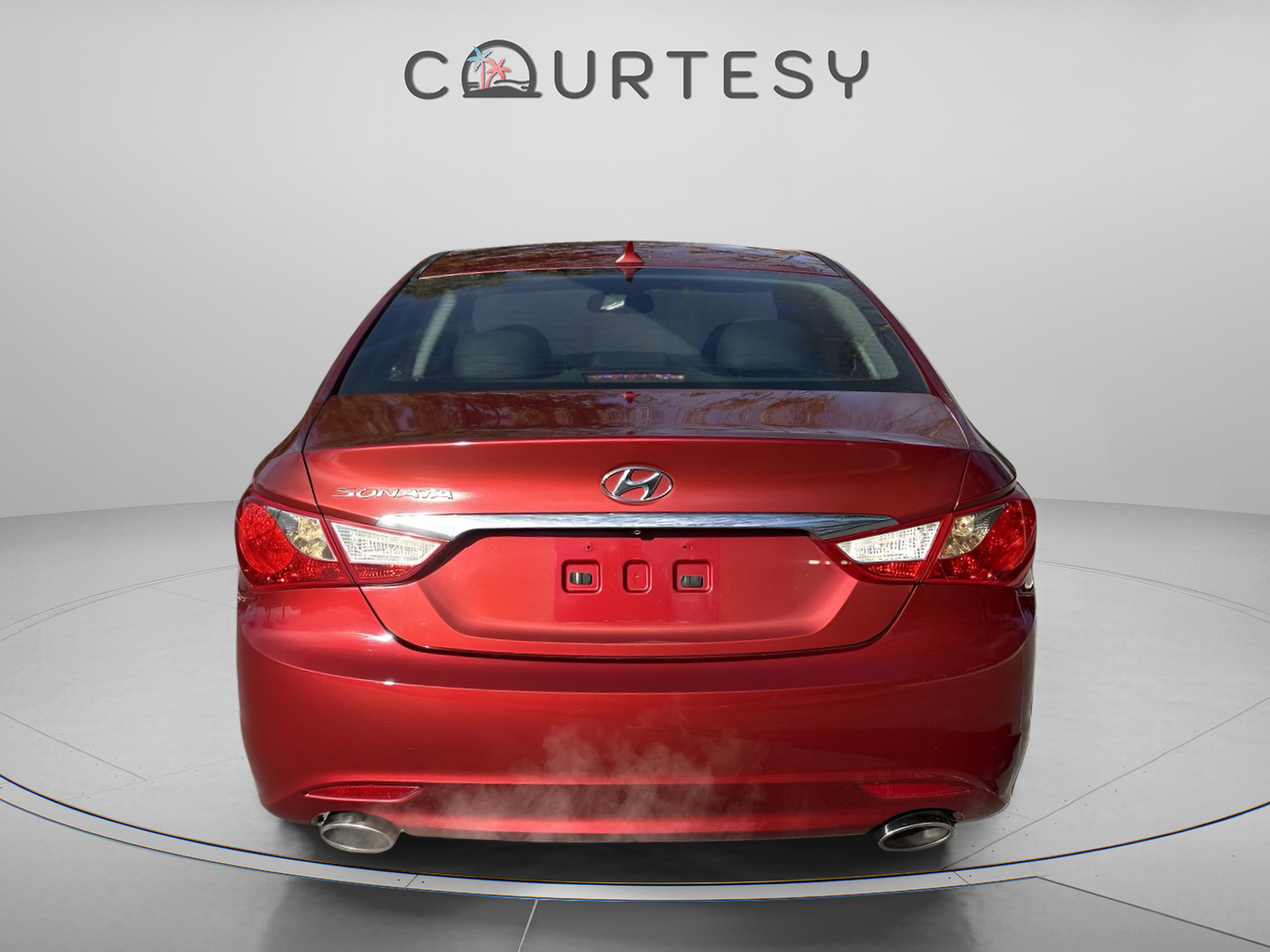 Used 2013 Hyundai Sonata SE w/ Navigation & Sunroof Pkg image 6