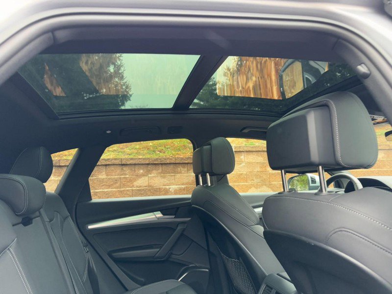 Used 2025 Audi Q5 2.0T Premium w/ Convenience Plus Package image 11