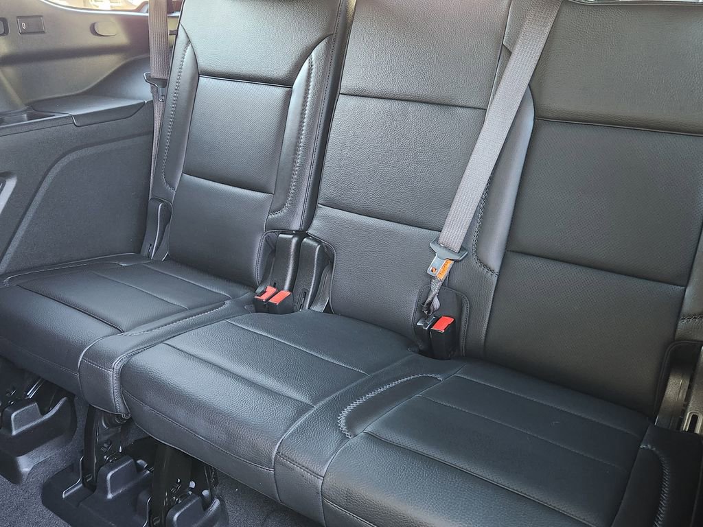 Used 2021 GMC Yukon Denali w/ Denali Premium Package image 11