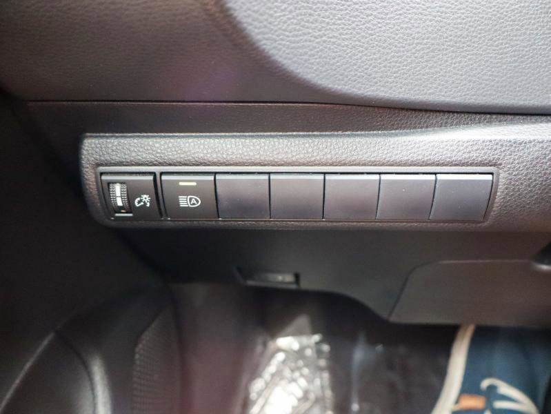 Used 2020 Toyota Corolla SE FWD image 21