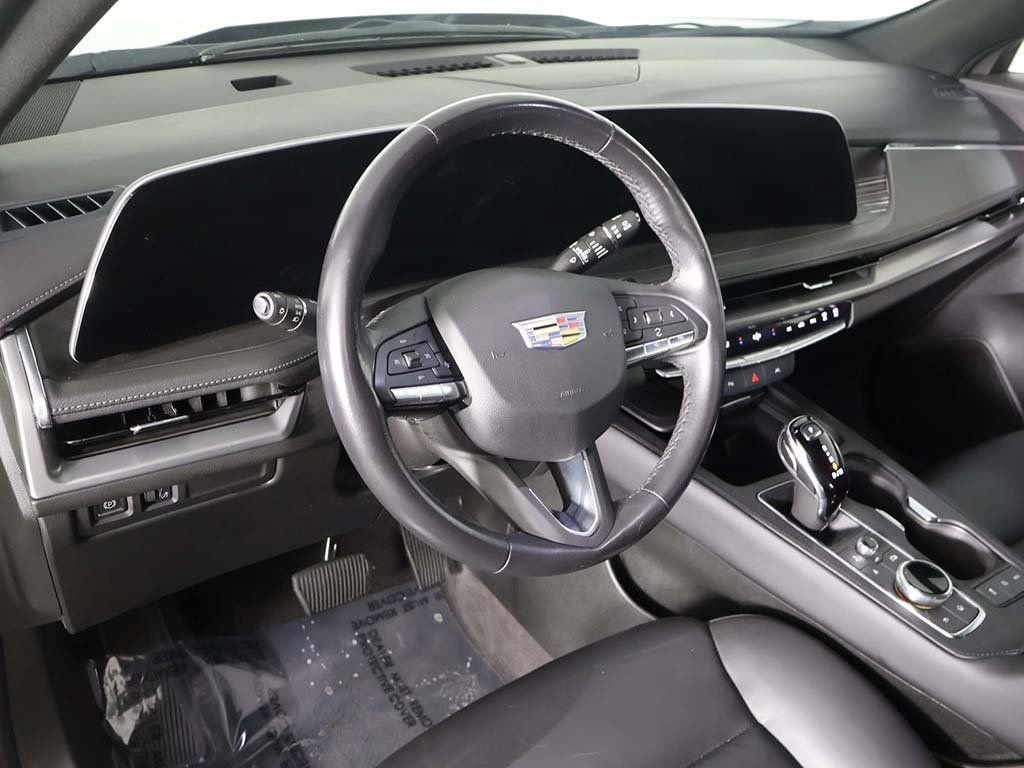 Used 2024 Cadillac XT4 Premium Luxury image 26