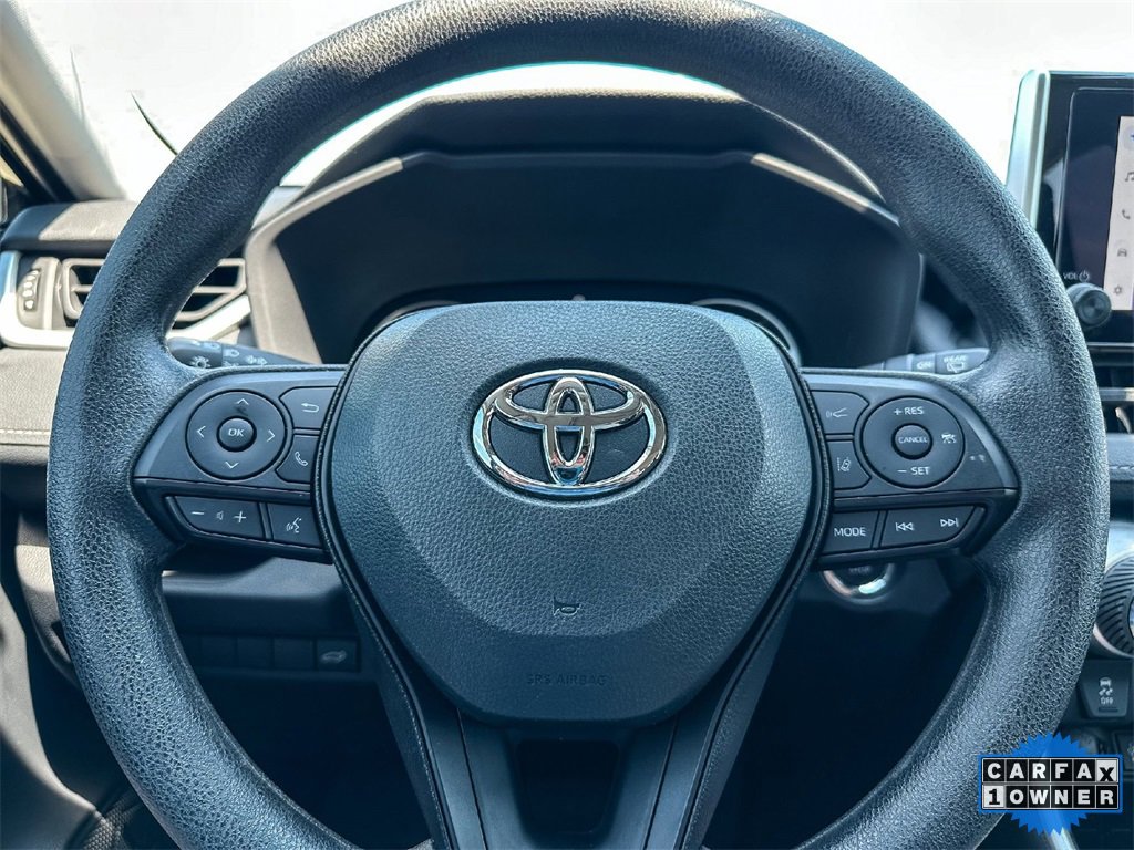 Used 2025 Toyota RAV4 XLE image 26