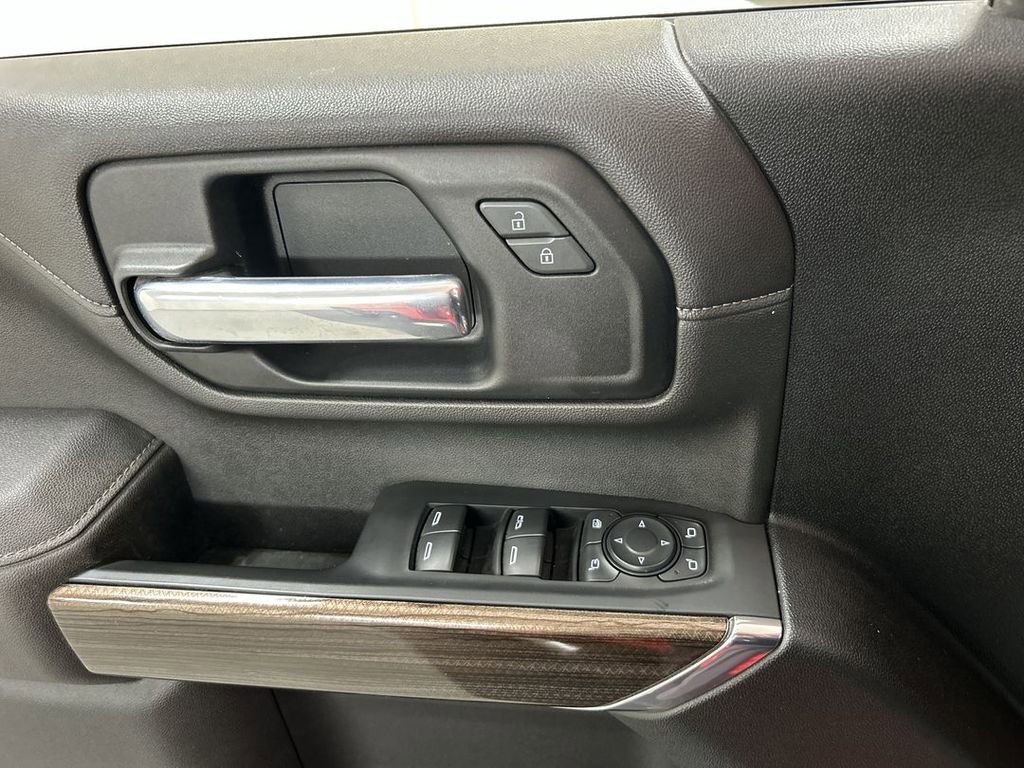 Certified 2022 Chevrolet Silverado 2500 LT w/ Convenience Package AWD/4WD image 11