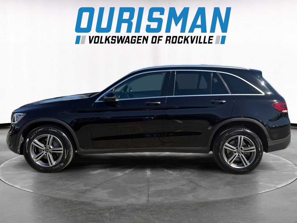 Used 2021 Mercedes-Benz GLC 300 4MATIC w/ Premium Package image 3