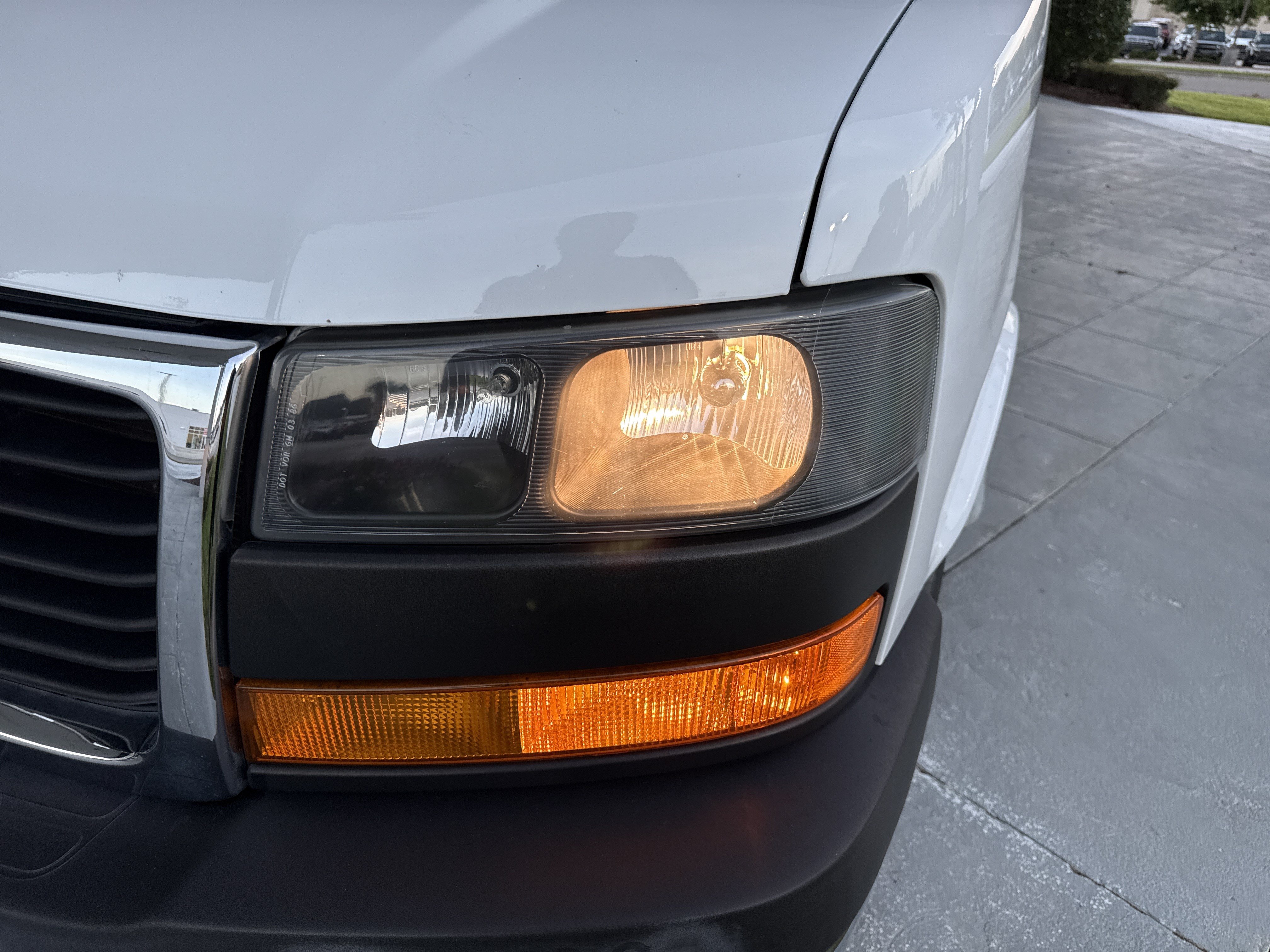 Used 2022 GMC Savana 2500 w/ Driver Convenience Package RWD image 5