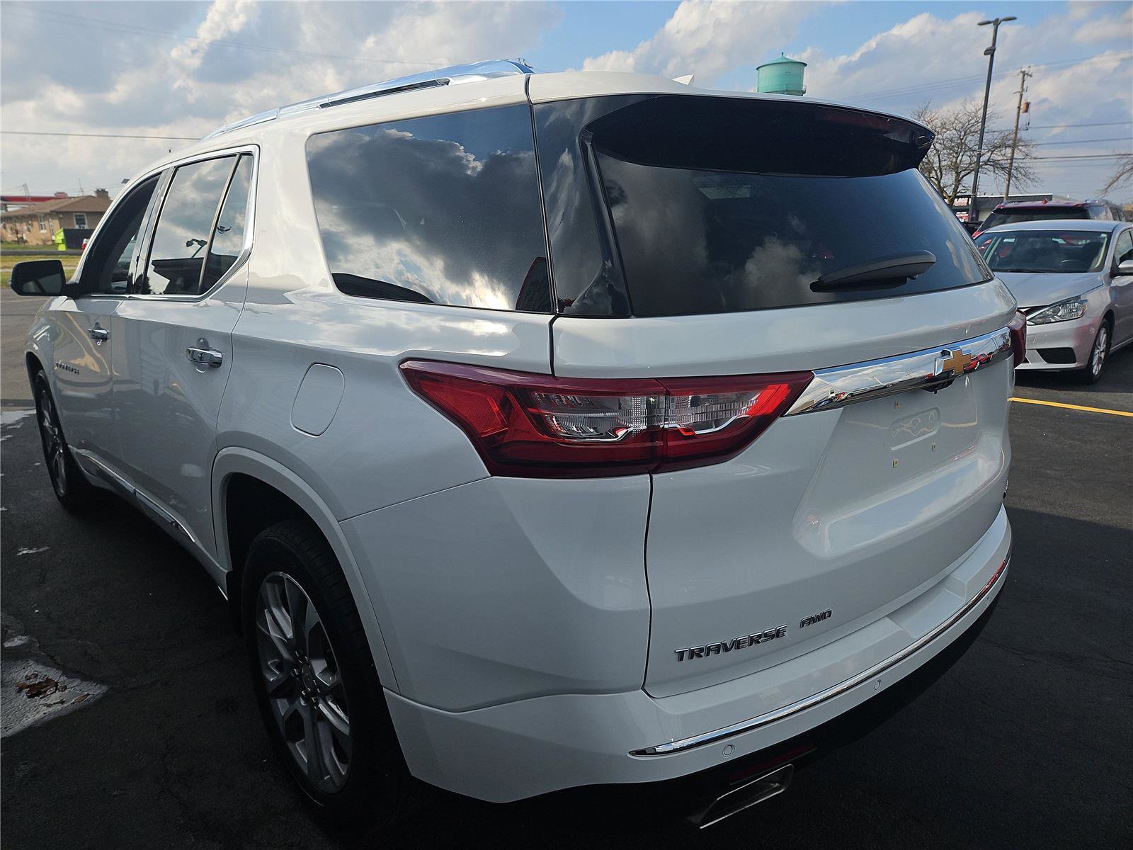 Used 2021 Chevrolet Traverse Premier image 4