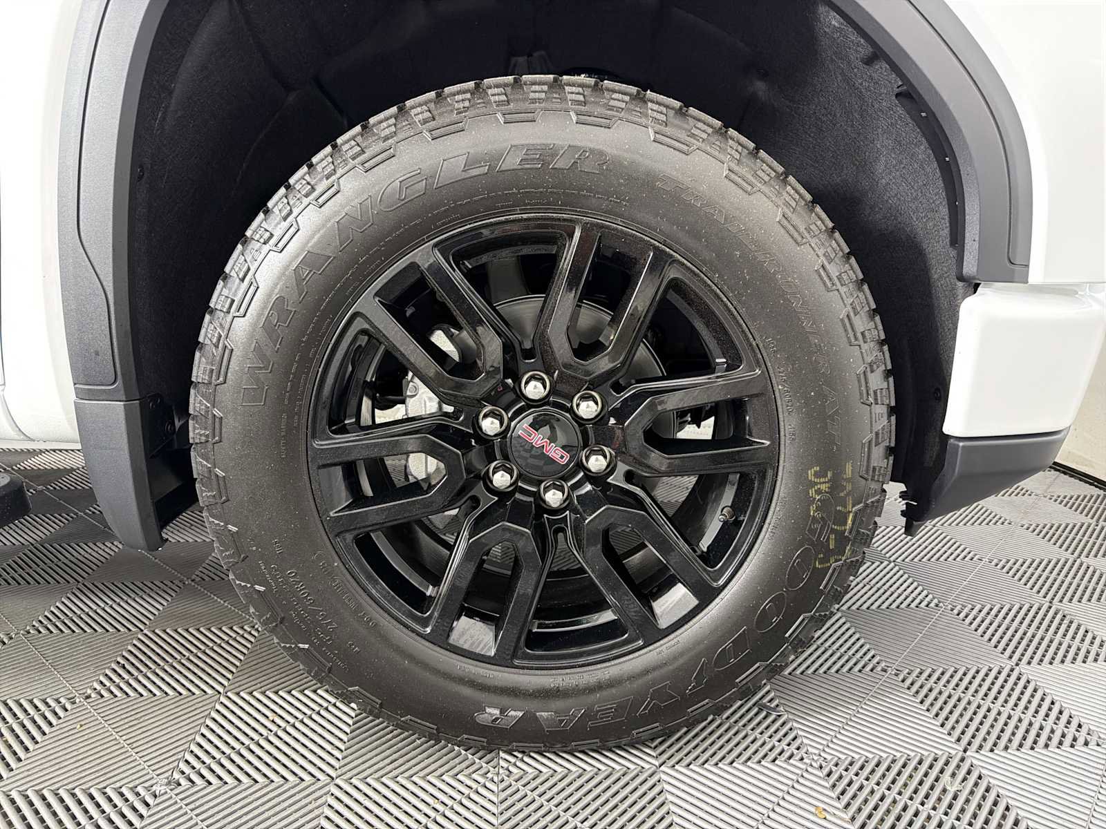 New 2026 GMC Sierra 1500 Elevation w/ Elevation Premium Package AWD/4WD image 20