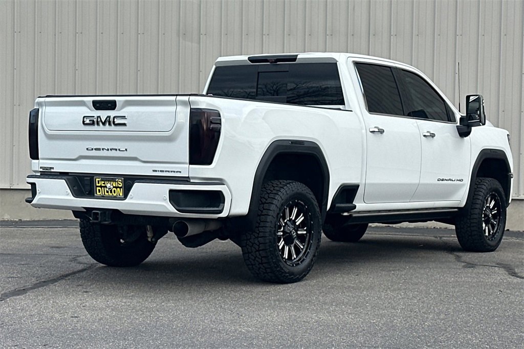 Used 2024 GMC Sierra 2500 Denali Ultimate image 5
