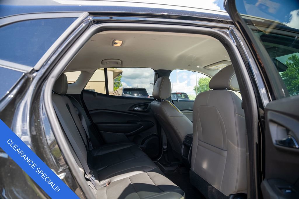 Used 2025 Chevrolet Trax ACTIV w/ Driver Confidence Package image 13