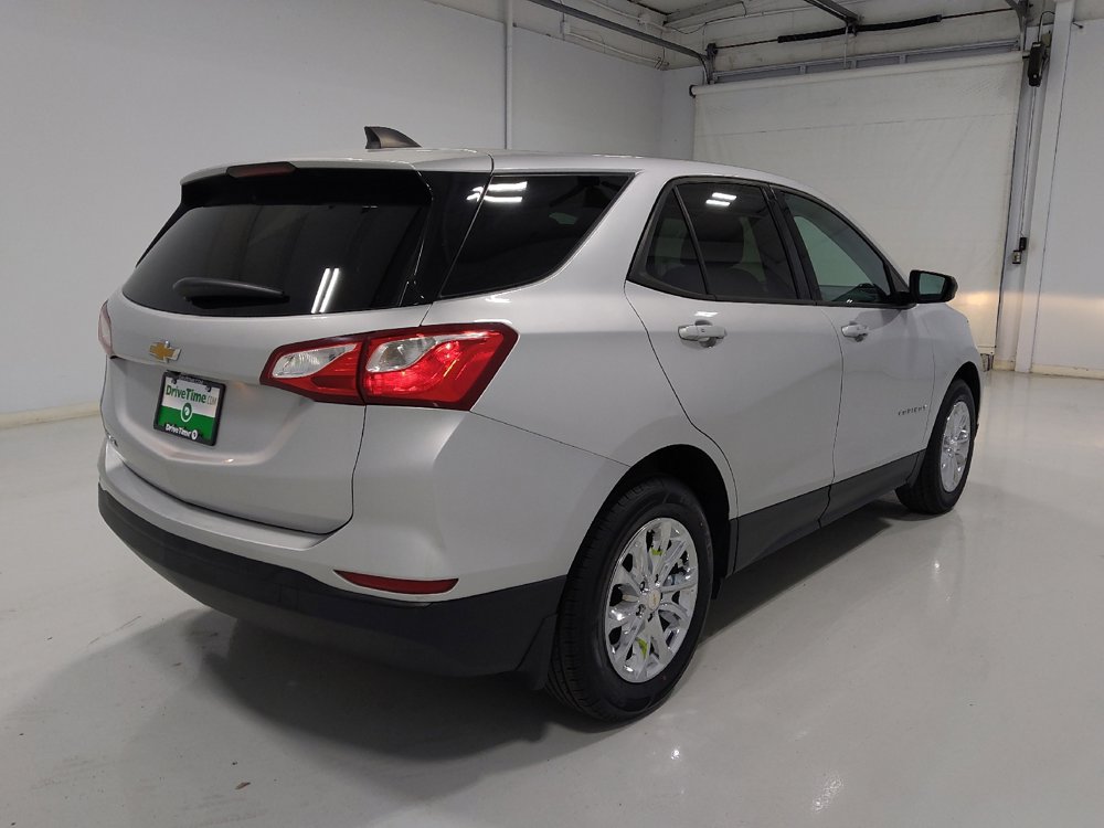 Used 2019 Chevrolet Equinox LS w/ LS Convenience Package FWD image 9