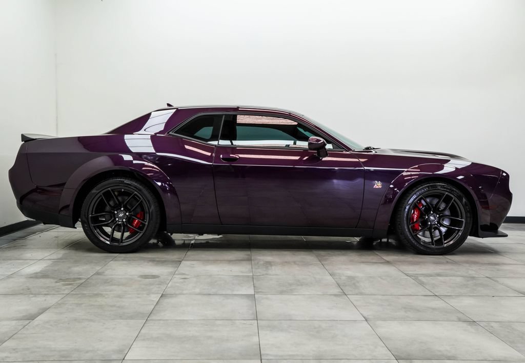 Used 2022 Dodge Challenger R/T Scat Pack RWD image 10
