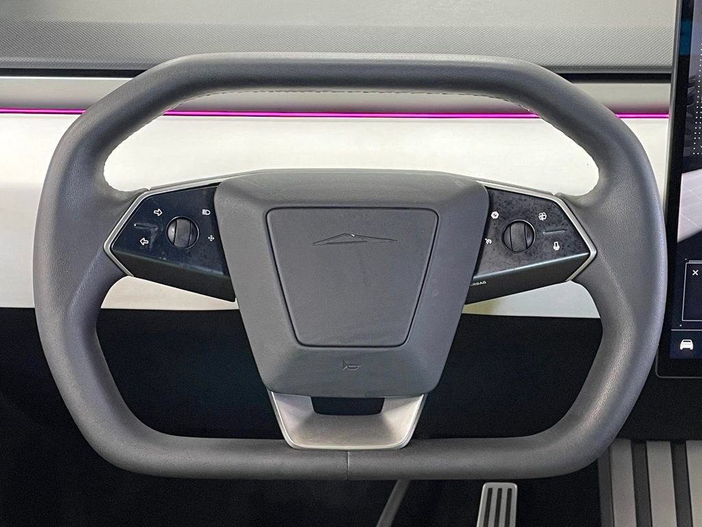 Used 2024 Tesla Cybertruck AWD Crew Cab image 23