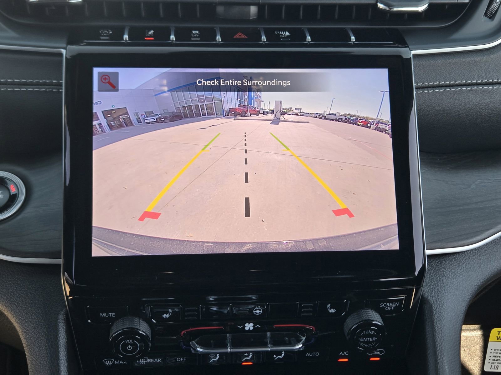 New 2025 Jeep Grand Cherokee Limited w/ Black Appearance Package image 14