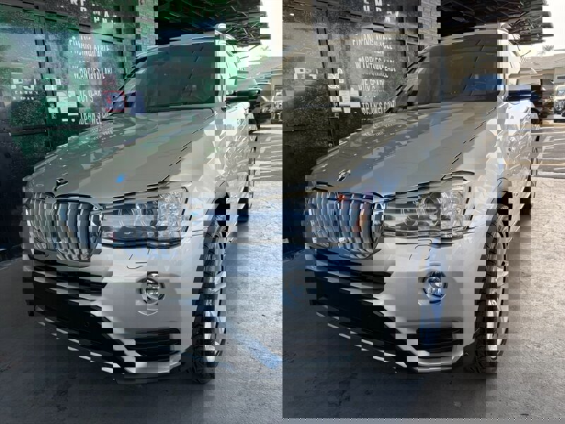 Used 2017 BMW X3 xDrive35i image 3